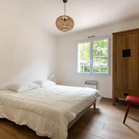 Дом отдыха Maison Proche Mer, Jardin & Plancha - 6 Pers Нотр-Дам-де-Мон
